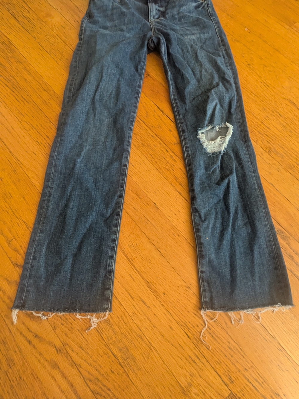 Frame Denim LE HIGH Straight Leg Jeans 27 RAW HEM SLIGHT DISTRESSING